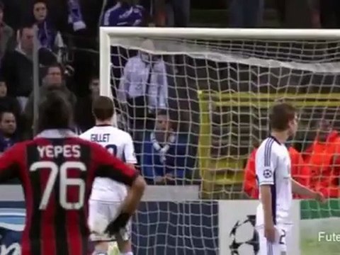 Magnifique But de Mexès !! Retournée acrobatique !!