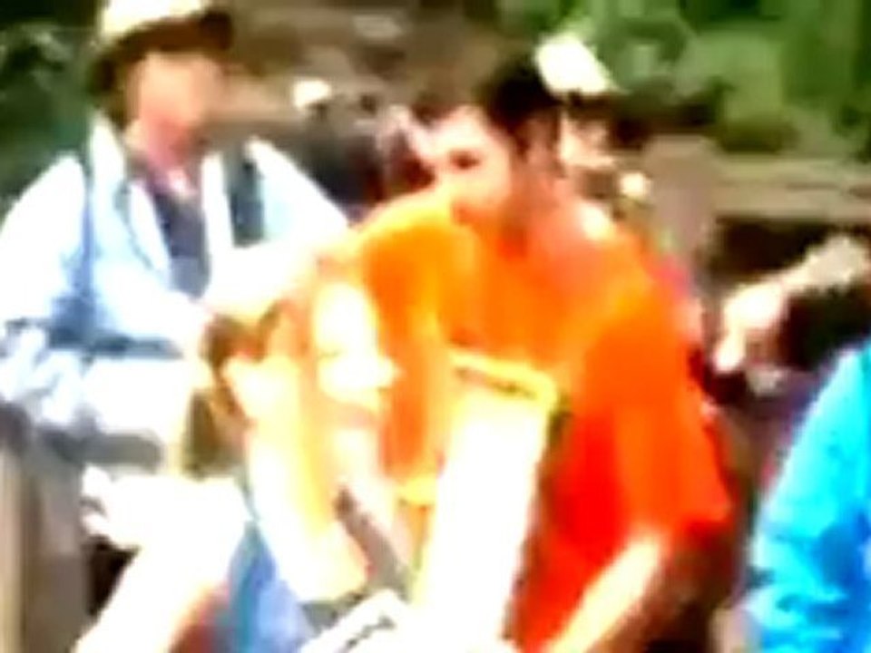 RANDOM DANCING AT DISNEYLAND