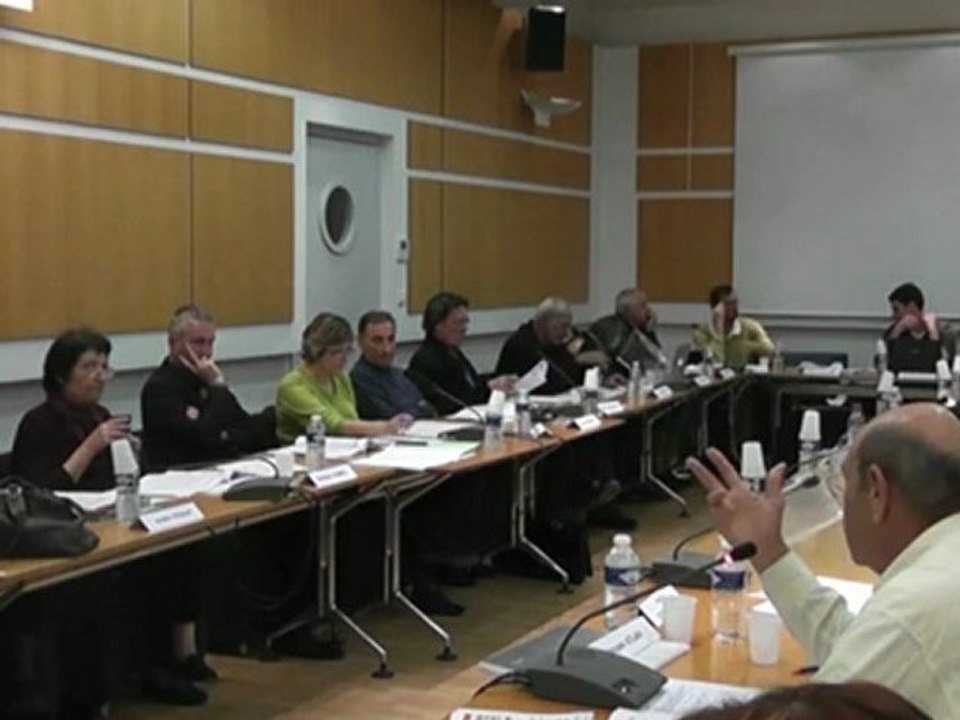 CM 21 11 2012 - Culture - Accueil en résidence de création au Chai du Terral de la Compagnie Hélice Théâtre - Intervention de J. Atlan