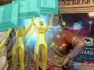 ITA AWARDS RED CARPET-25 NOV2012-PT3