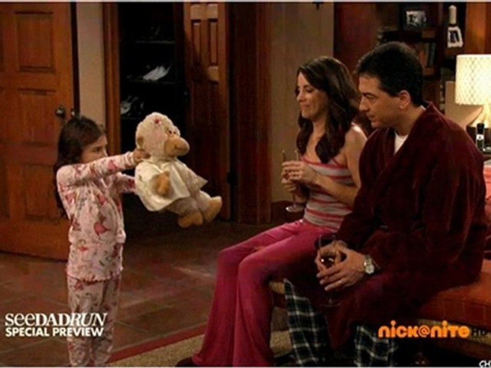 See Dad Run season 1 Episode 8 - See Dad Catch A Rat