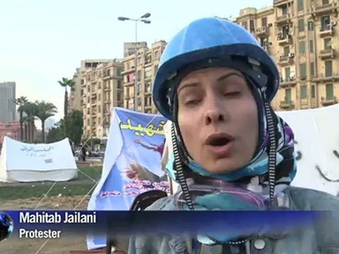 Egypt protesters tear-gassed as world concern mounts