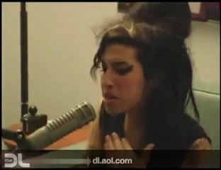 Amy Winehouse ' Valerie ' Live - www.kekillicivideo.com