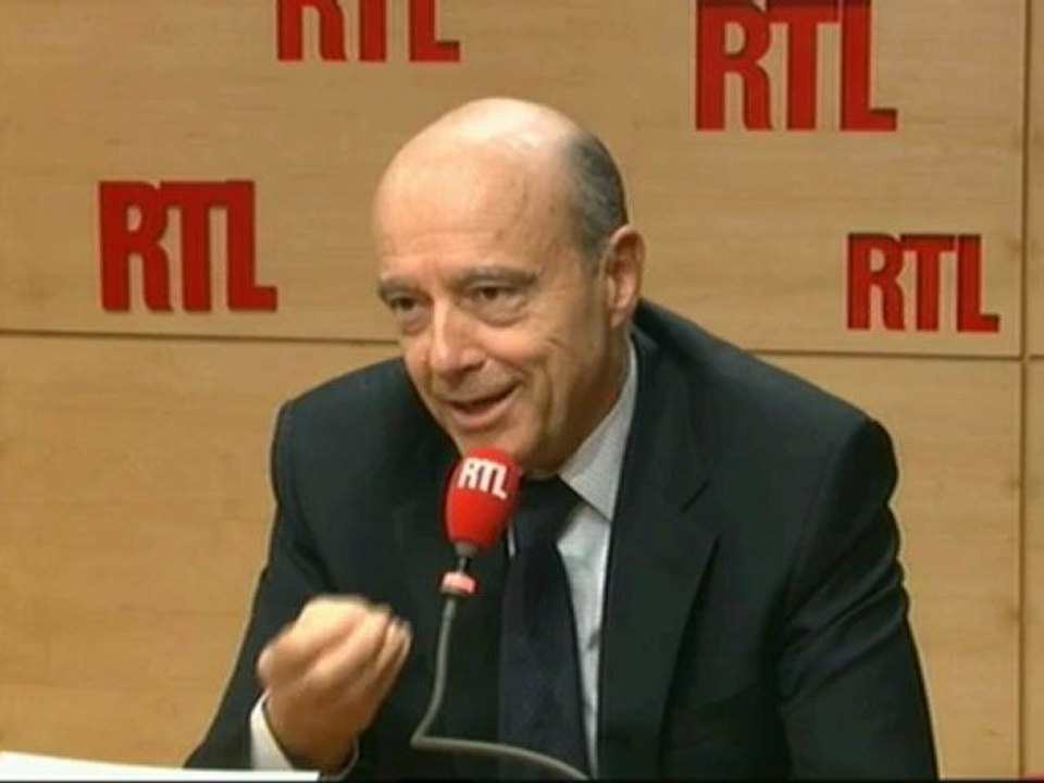 Crise à l'UMP : "C'est à Nicolas Sarkozy de jouer !", répond Alain Juppé