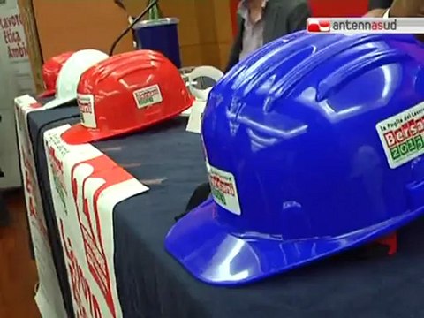 TG 21.11.12 I sostenitori di Bersani a Bari: No al giovanilismo di Renzi