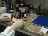 VIDEO MANIPULAÇÃO DE HOMEOPATIA EM FARMACIA