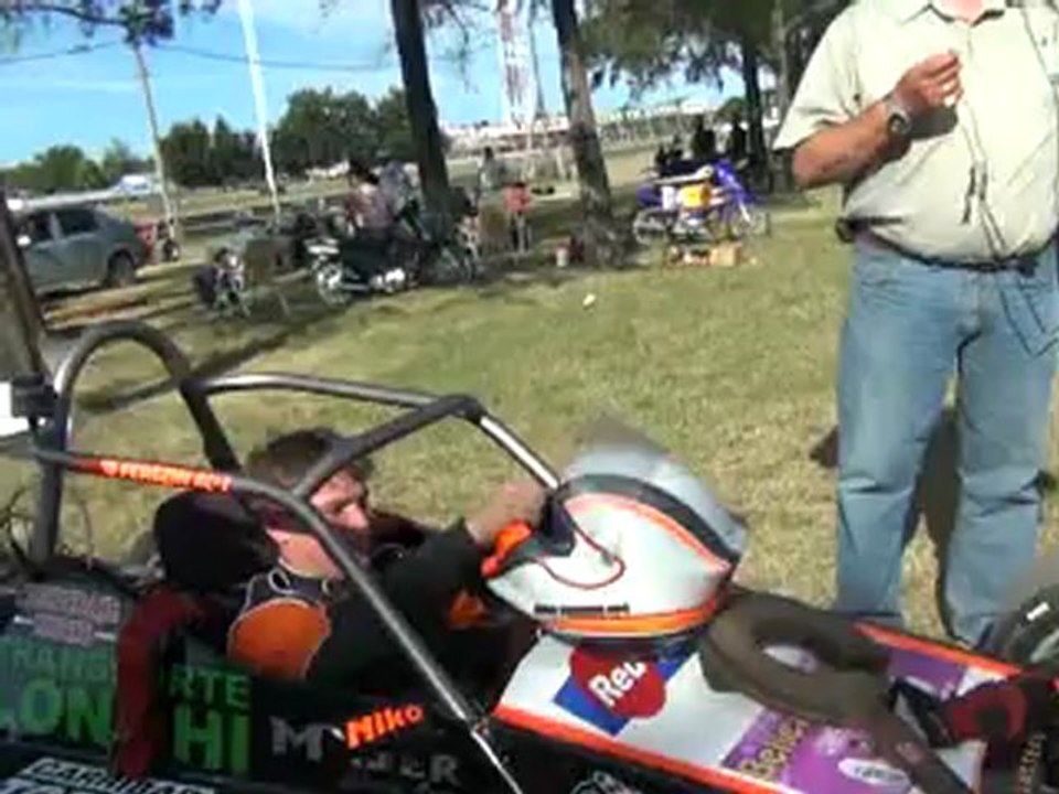 2012-11-25 - LIMITADA - FINAL (Nico Feresin)