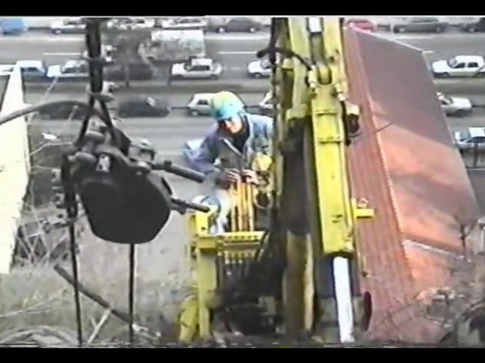 Pelle araignée sur la colline de Fourvière (Lyon 1994)