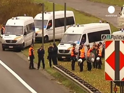 Dairy farmers hit Brussels in protest over low prices