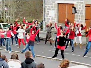 Flash Mob au Mazet-Saint-Voy - Rise Up