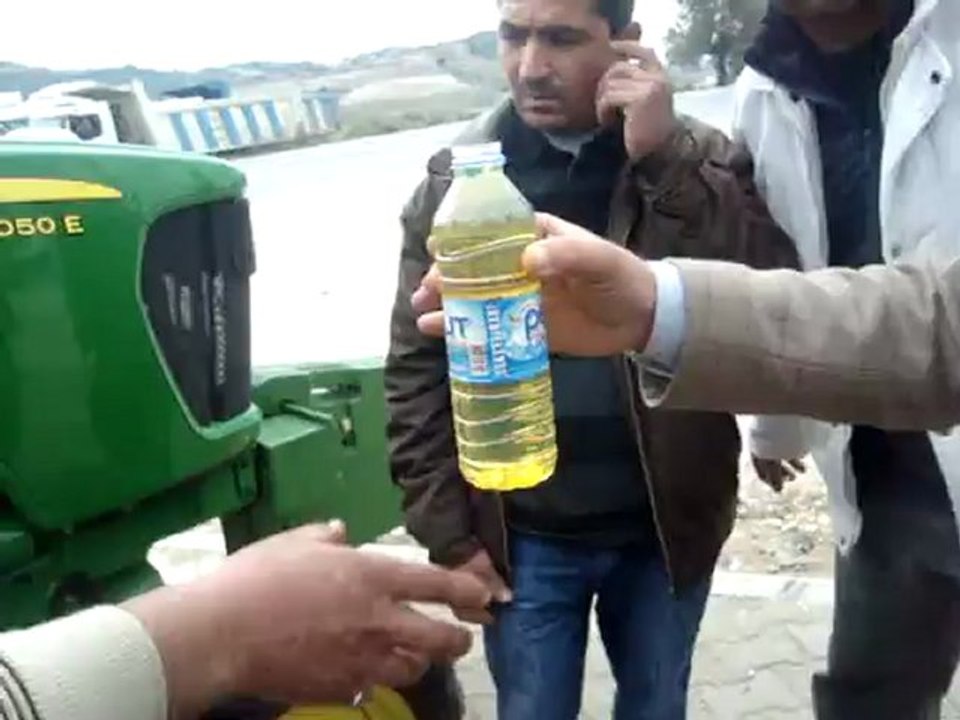 JOHN DEERE tarsus eshabı keyf kirlik yoresi yakıt 5050e nin 1.5 lt yaktının ispatıdır..