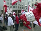 Protesto em Bruxelas termina em banho de leite