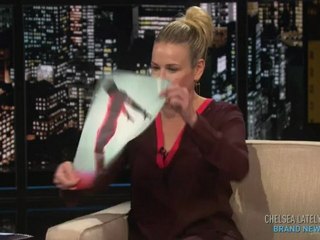 chelsea lately and neyo talk about Taylor Swift