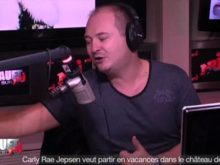Carly Rae Jepsen veut partir en vacances dans le château de Cauet