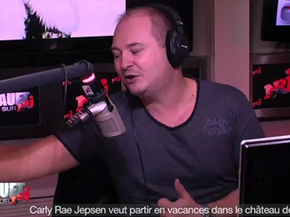 Carly Rae Jepsen veut partir en vacances dans le château de Cauet