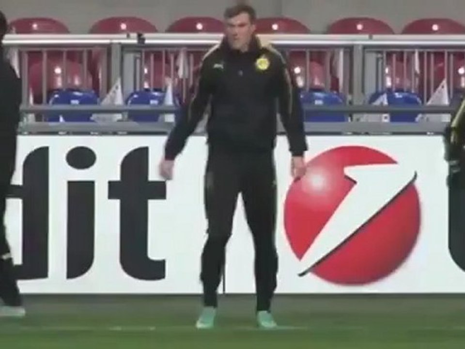 Seslizirve Dünya İsrail askerine kafa tutan bu kızı konuşuyor.Varmisintaksime alican