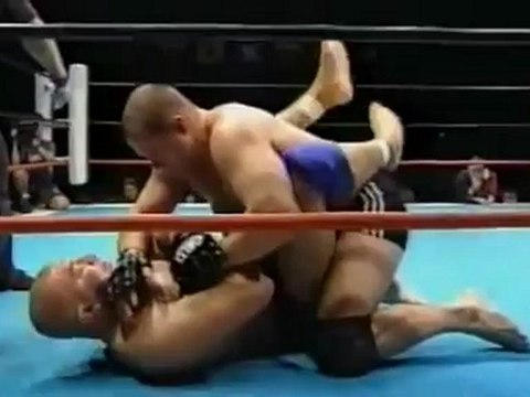 010 - Fedor Emelianenko Vs Lee Hasdell - RINGS - 21-12-2001