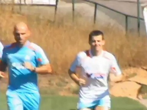 Francia - Barton: ''Soy inglés, jugamos con agresividad, y es normal para nosotros''