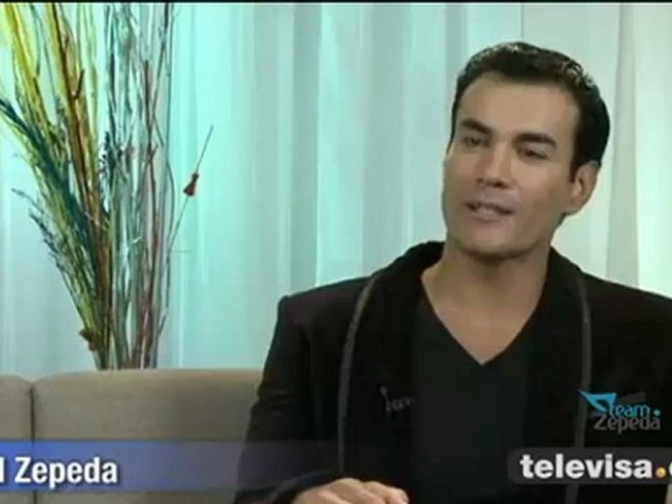 David Zepeda @davidzepeda1 entrevista "Juntos creamos deseos" Navidad 2012