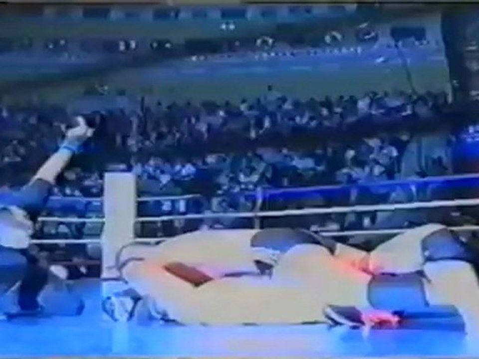 002 - Fedor Emelianenko Vs Levon Lagvilava - RINGS - 16-08-2000