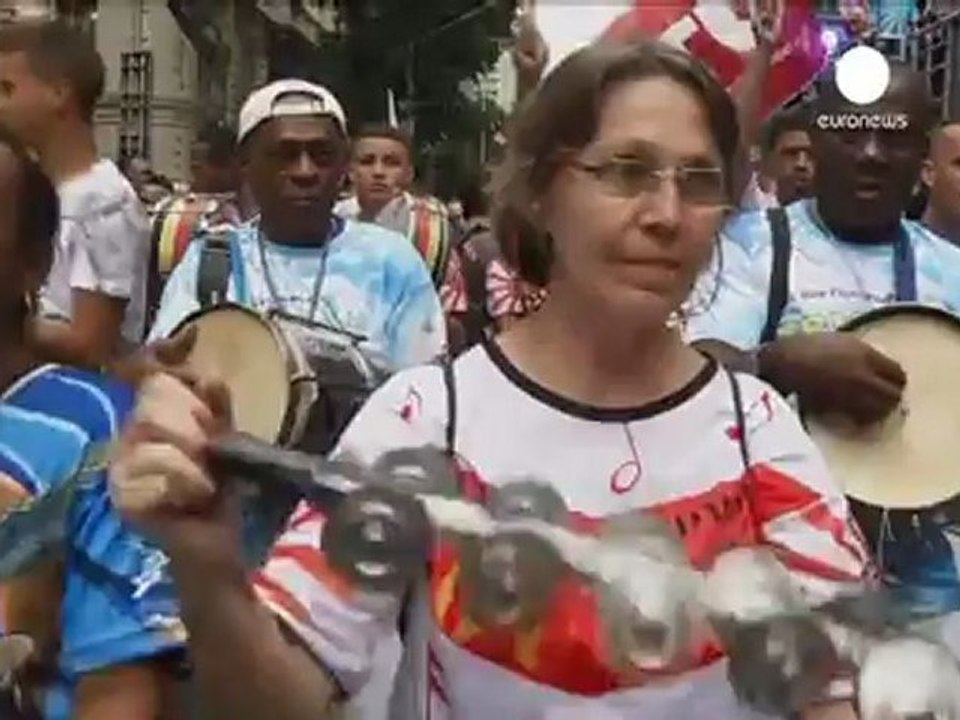 Rio protest over re-distributing oil wealth
