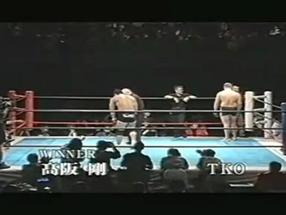 005 - Fedor Emelianenko Vs Tsuyoshi Kohsaka - RINGS - 22-12-2000