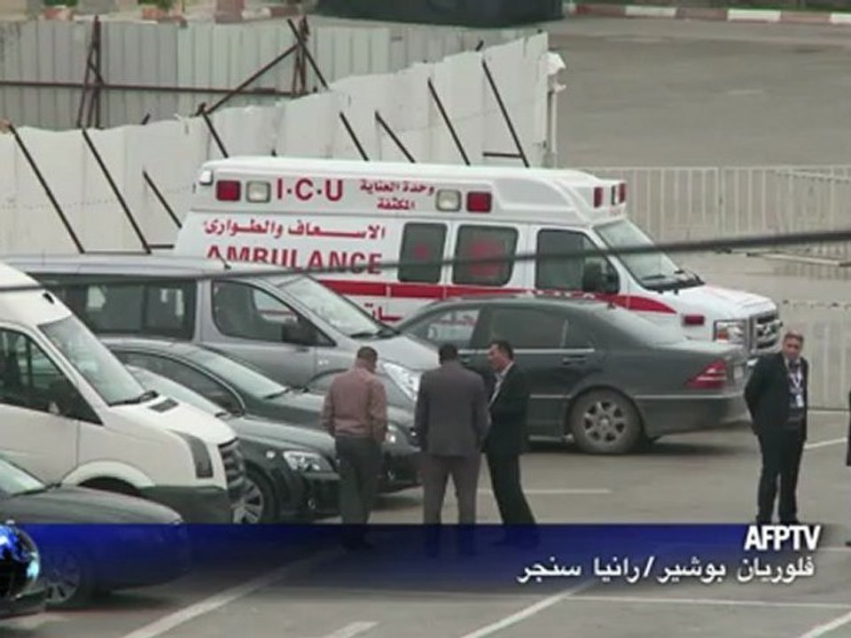 اعادة اغلاق قبر عرفات بعد اخذ عينات من رفاته