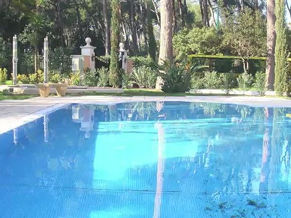 A vendre à louer villa SAINT JEAN CAP FERRAT  village et plages  - piscine - 300m2