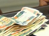 Dual-currency policy divides Cubans