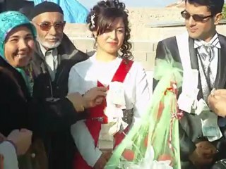 TUĞBA İLE SONER -YÜZÜK TAKI