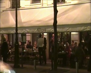 Première séance de dédicace de "Bar à frissons" de Lili Castille