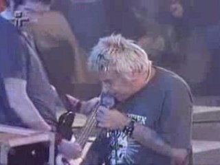 Uk Subs - I Live In A Car