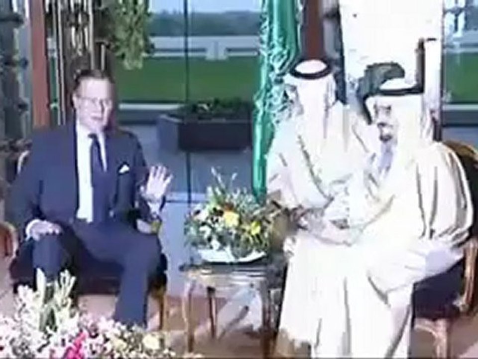 Carlyle Group _Bush, Ben Laden,  Sarkozy ...