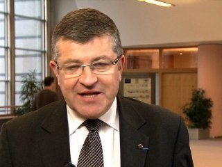 Franck Proust "Imposer la France dans les négociations européennes: Monsieur Hollande, nous n'avons plus le temps de jouer" 281112
