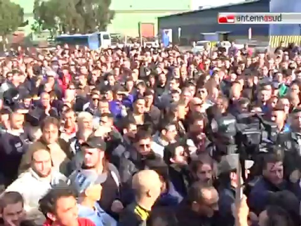 TG 27.11.12 Taranto, esplode la rabbia dei lavoratori. Ilva: "Vi pagheremo"