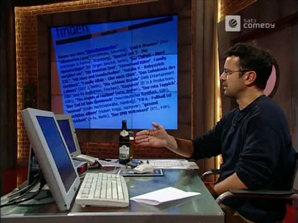 Die Harald Schmidt Show - 1121 - 2002-08-22 - Götz Alsmann, Georg beim THW-Dienst