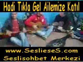 Maltepe Alt Geçidi Üniversiteli Genç