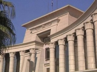 Egypt court accuses president of waging campaign against it