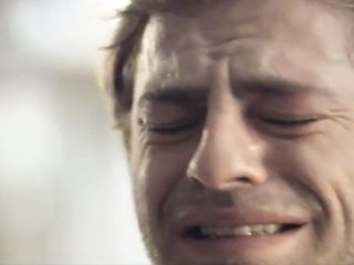 Woman throws man away: who's the boss?