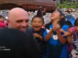 Thalassa : Les premières images du documentaire "nager au delà des frontières"