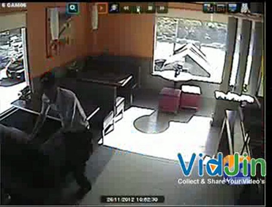 Hamid Mir Car Bomb Planter CCTV Video