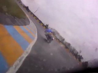Gsxr 1000 L2 Le Mans sous la pluie 04/2012