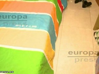 Reclama un ascensor para subir a su hija discapacitada