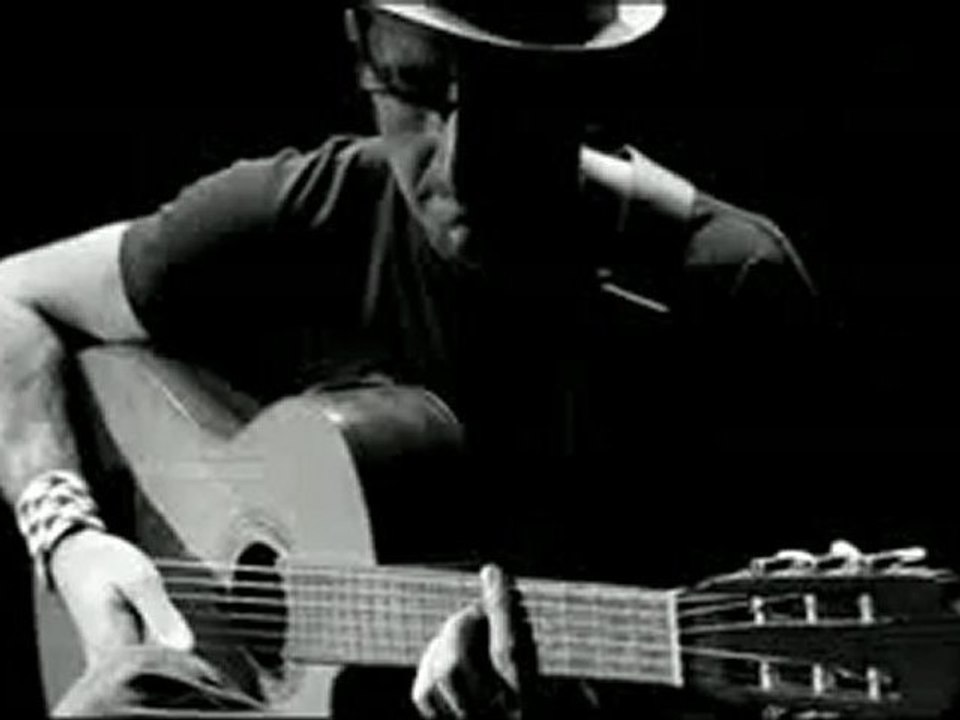 Dilek  Kavraal          "Yaşam Belirtisi "