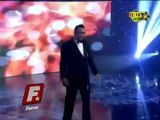 Rico Canta en Premios Fama