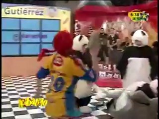 Los Pandas atacan a El Delfín