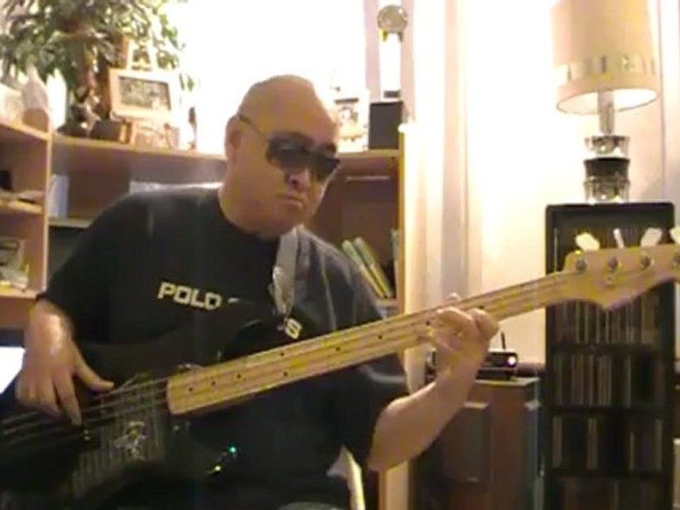 Jamming with Grover Washington Jr basscover Bob Roha