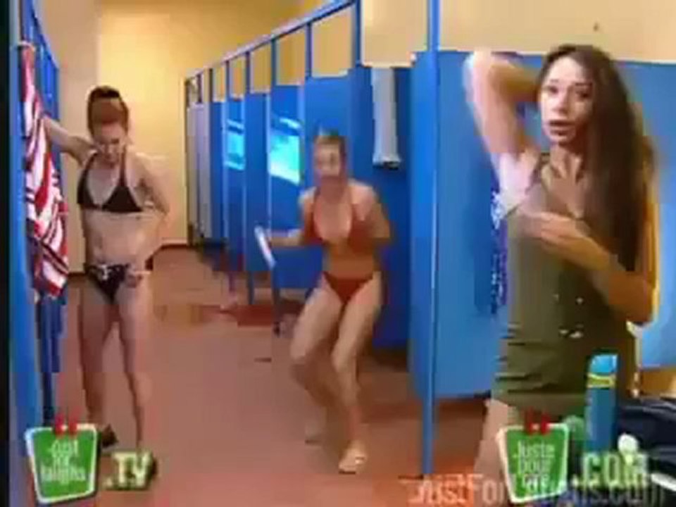 Camara Escondida - Confusion de baños