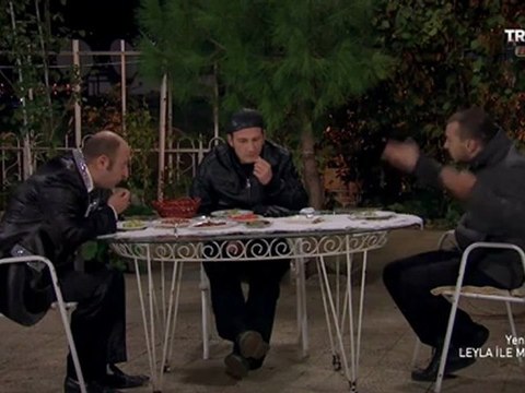 Leyla ile Mecnun 74.Bölüm 2.Kısım HD 720p İzle - Www.Bolumizletv.Com