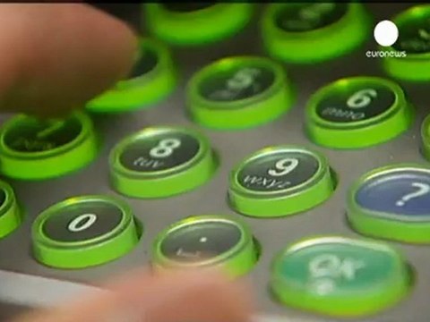 Clonavano carte di credito australiane, 7 arresti in Romania